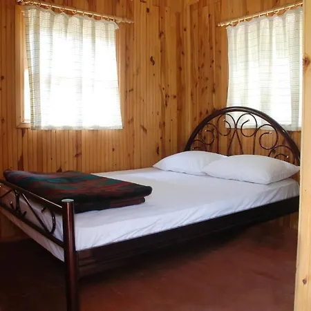 Πανσιόν Deep Green Bungalows *