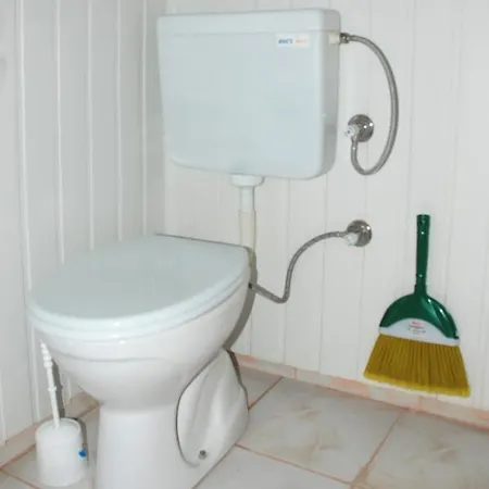 Deep Green Bungalows Guest house *